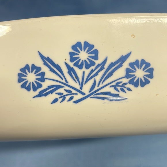 Corning ware blue cornflower Pyroceram 9” covered casserole - Picture 4 of 7